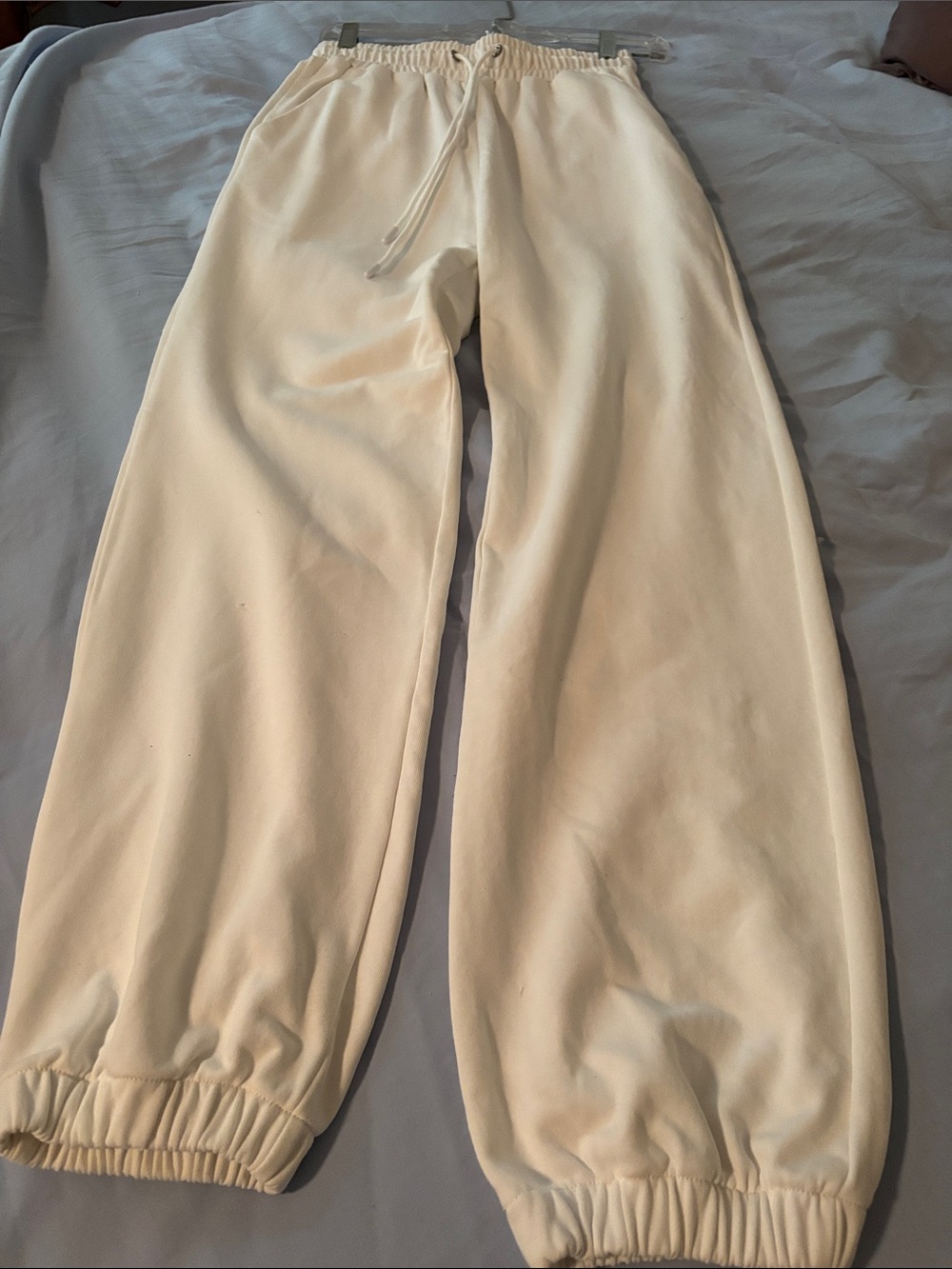 Women's Cream Elastic-Waist Jogger Pants